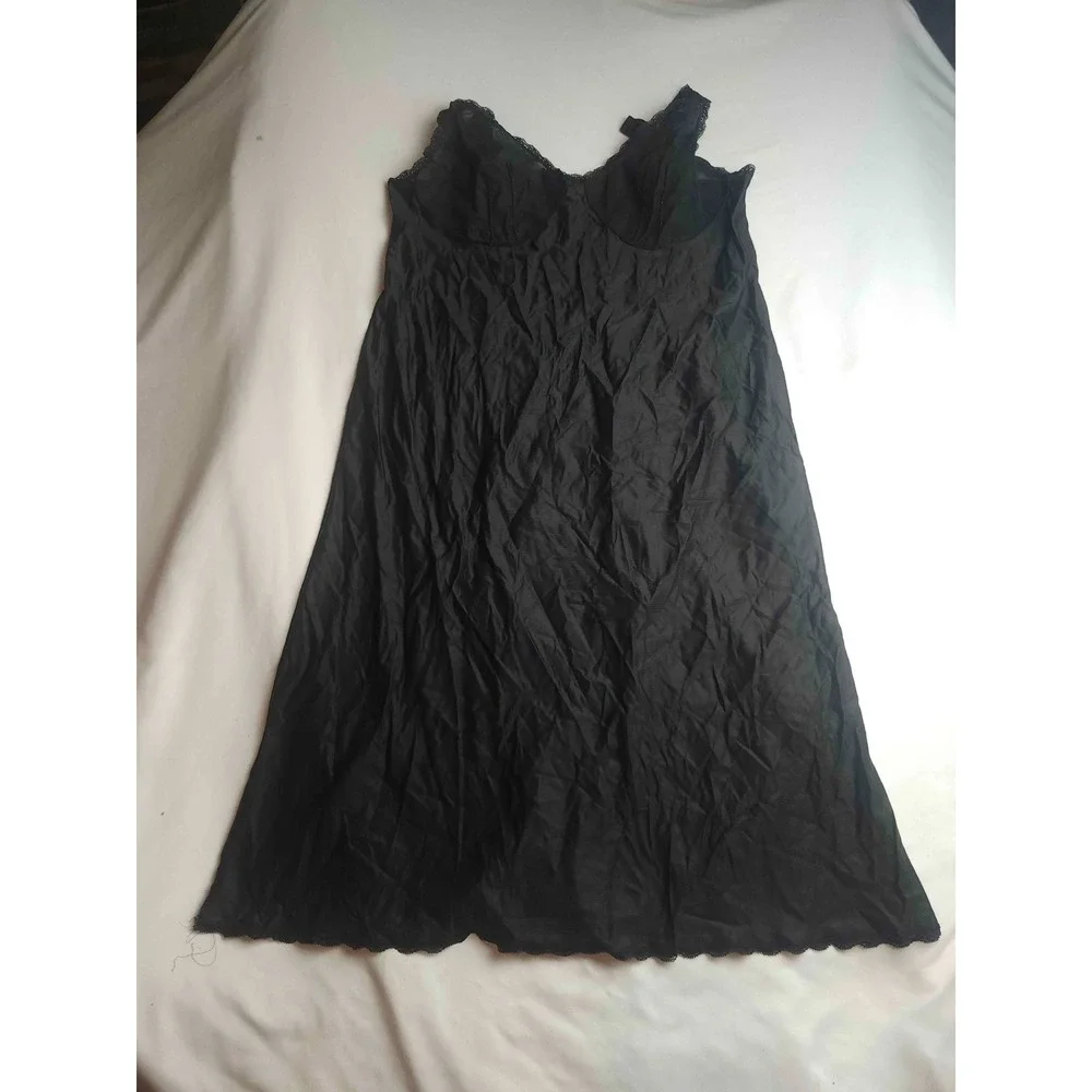 Vintage Vanity Fair Full Slip Womens Large Black Antron III Nylon Lace Trim